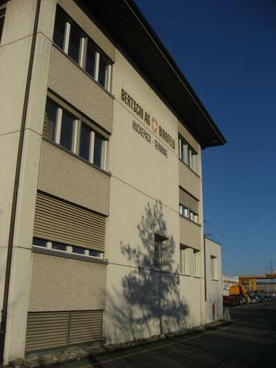 0737-02.jpg