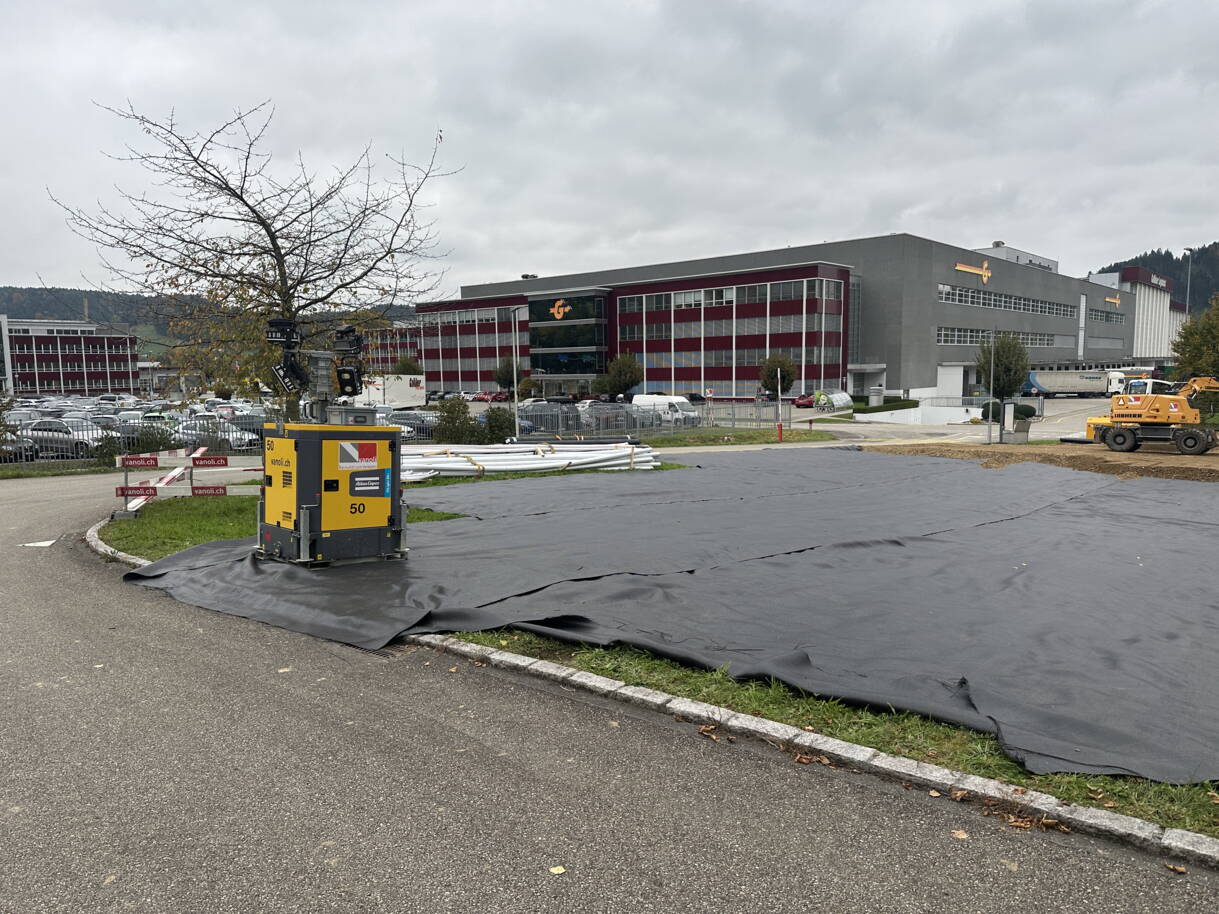 Zoom: 25-10-14_jour_fixe_01_installationsplatz_20251014_122734415_ios.jpg